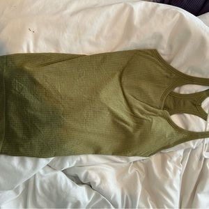 lululemon ebb to street